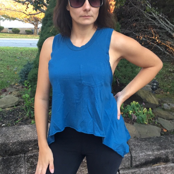 Material Girl Tops - MATERIAL GIRL TOP BLUE SIZE XS COTTON BLEND CROSS